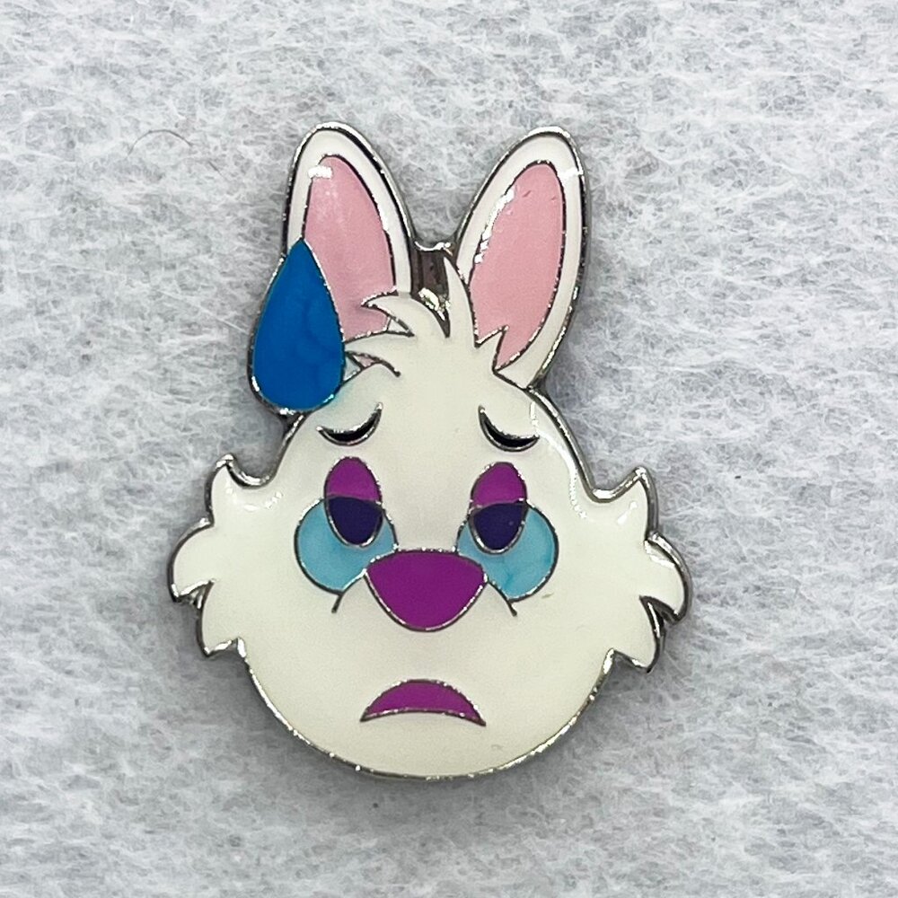 🔮 5/$25 Disney Alice‎ in Wonderland White Rabbit Nervous Emoji Pin